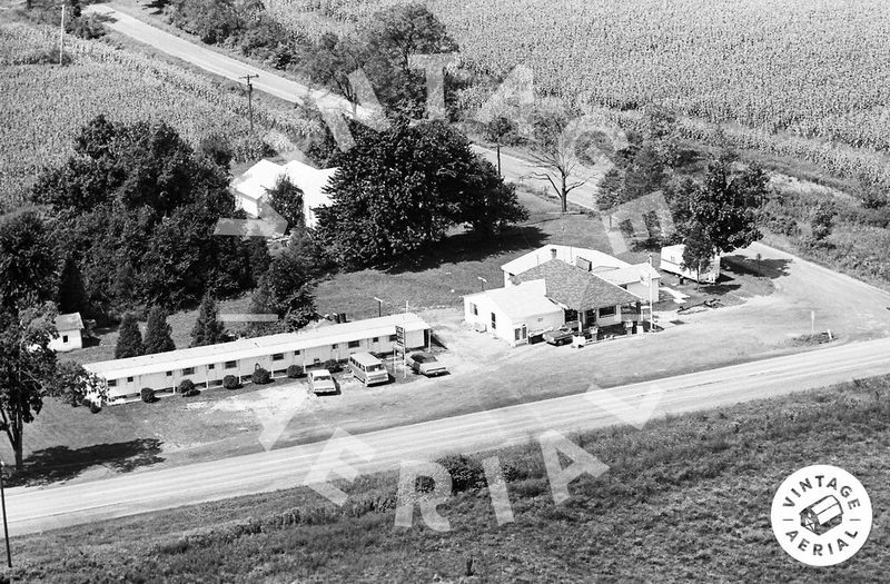 Barneys Service and Motel (4-Bees Party Store) - 1969 Aerial (newer photo)